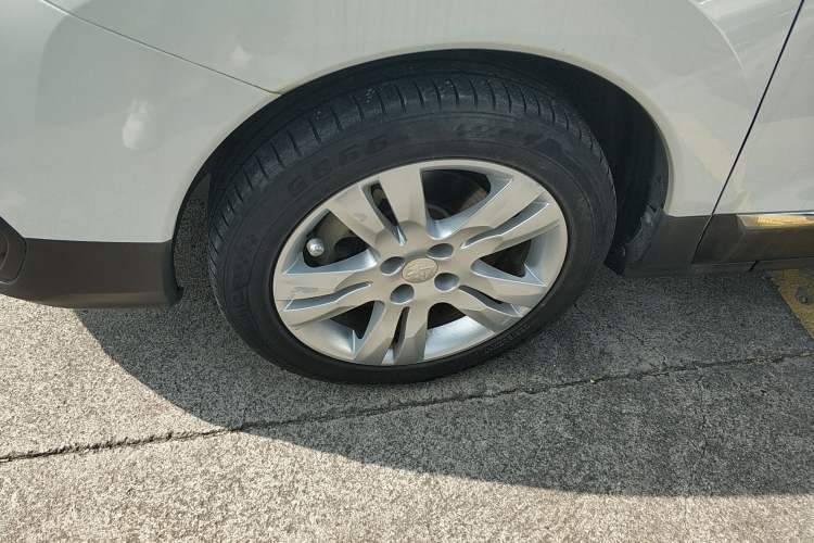 Used Peugeot 3008 2018 2.0L Automatic Classic Edition