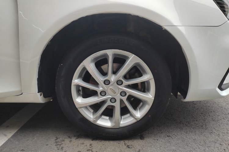 Used Geely Auto Emgrand 2021 UP 1.5L CVT Luxury Model Right Rear Wheel Hub