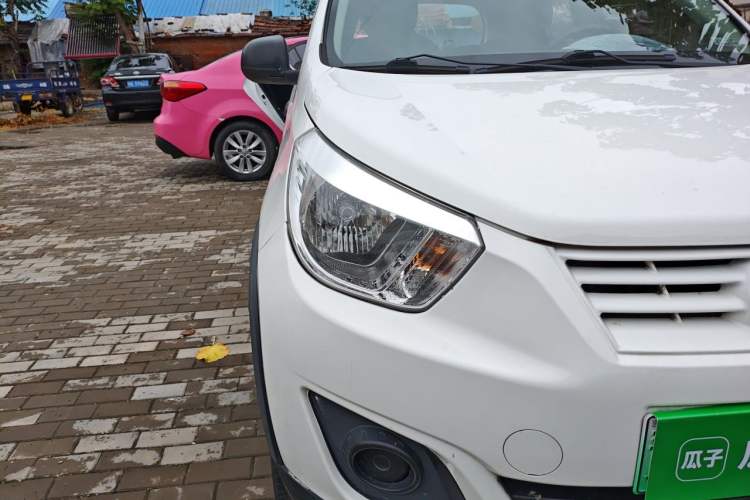 Used Dongfeng Junfeng ER30 