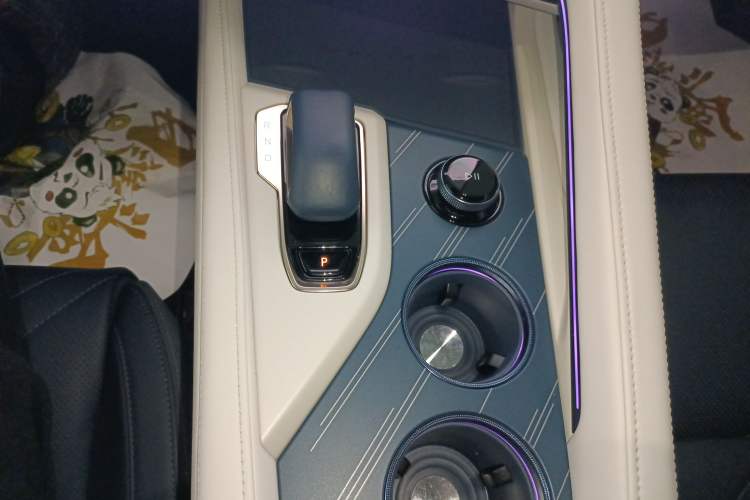 Used Zeekr 001 2024 ME Edition 100 kWh All-Wheel Drive Gear Lever