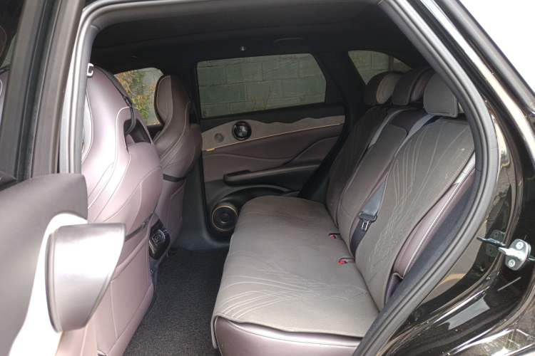 Used BYD Frigate 07 2023 DM-i 100KM Prestige Model