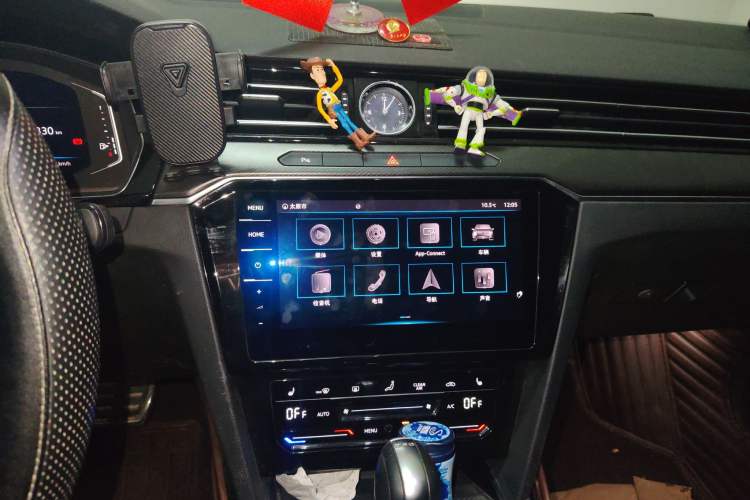 Used Volkswagen Magotan 2020 330TSI DSG Luxury Edition Audio And AC Panel