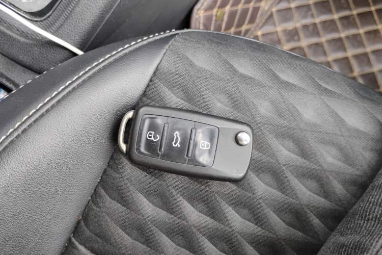 Used Skoda Kamiq 2018 1.5L Automatic Comfort Edition China VI Standard Vehicle Key