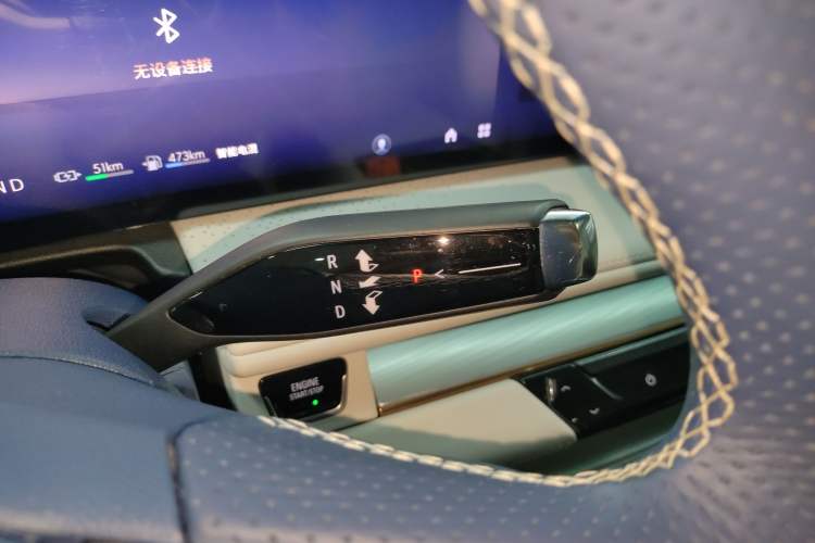 Used Buick GL8 New Energy 2024 Lu Zun Luxury Edition 7-Seater Gear Lever