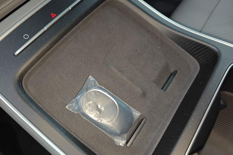 Used Nio ET5 2025 75 kWh Interior 1