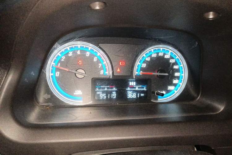 Used Baojun 730 2014 1.8L manual Comfort trim 7-seater