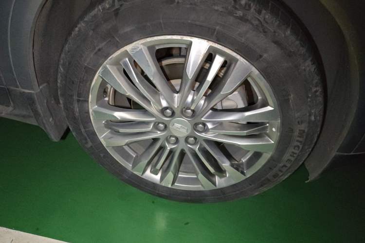 Used Cadillac XT5 2018 28E Four-Wheel Drive Leading Version
