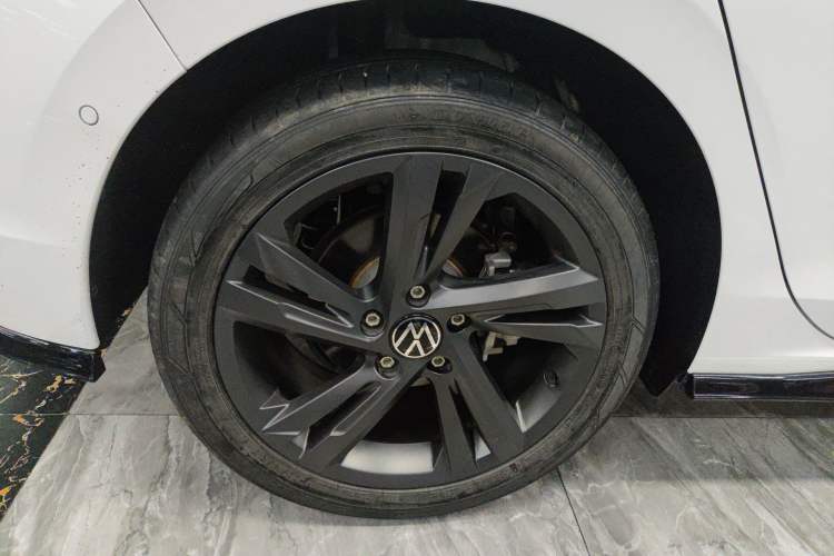 Used Volkswagen Golf 2021 280TSI DSG R-Line Exterior 5