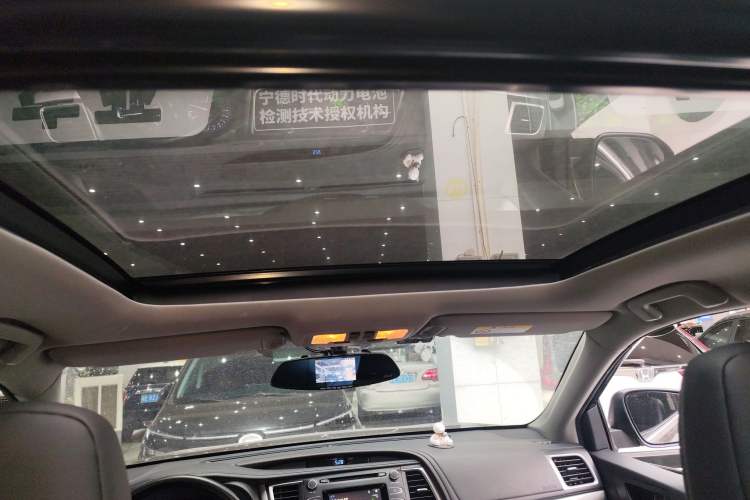 Used Toyota Highlander 2017 2.0T Four-Wheel Drive Luxury Edition 7 Seats Headliner