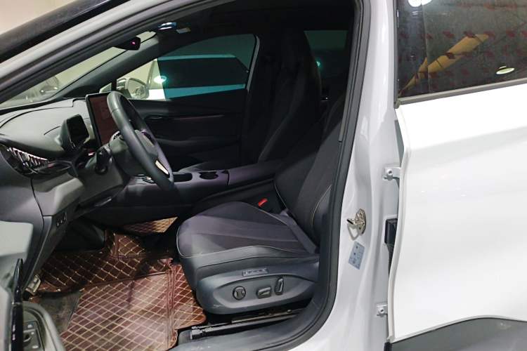 Used Volkswagen ID.UNYX 2024 Revised Pro Long-Range Version
