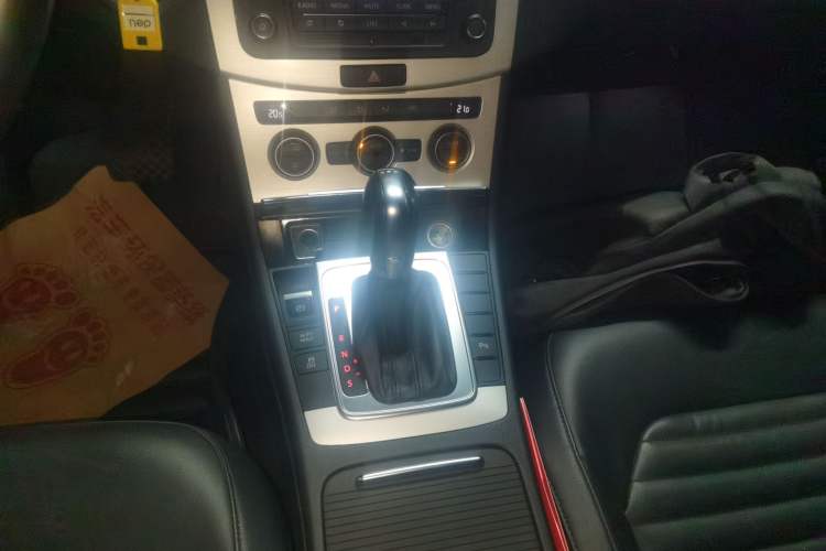 Used Volkswagen Magotan 2016 1.8TSI Smart Enjoyment Leading Model Gear Lever