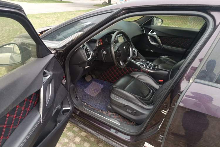 Used DS 5 2014 1.6T Luxury Edition THP160 Driver Seat