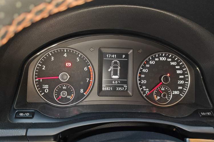 Used Volkswagen Scirocco 2013 2.0 TSI Million-Mile Edition Instrument Cluster