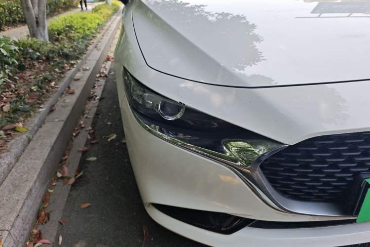 Used Mazda 3 Axela 2020 2.0L Automatic Zhiya Edition
