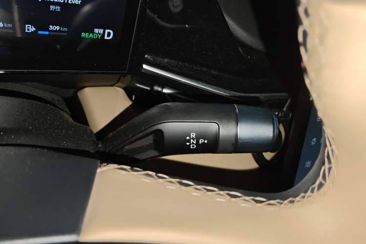 Used Geely Galaxy L6 2023 60km PLUS
