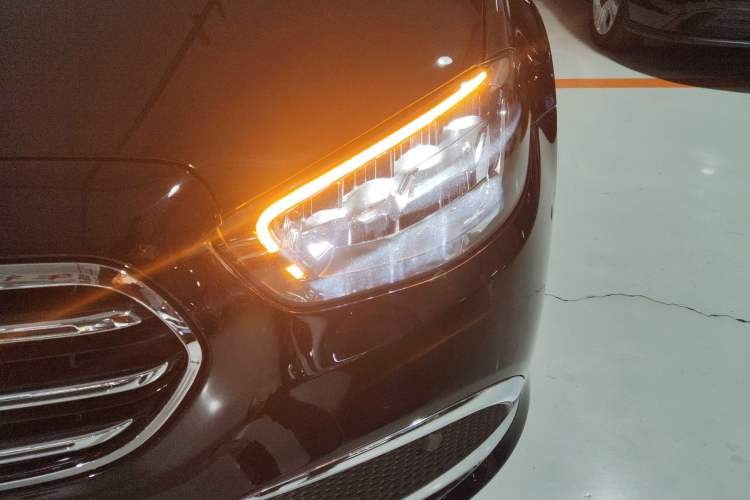 Used Mercedes-Benz E-Class 2023 E 300 L Luxury Model
