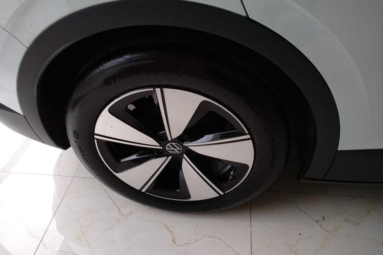 Used Volkswagen ID.4 X 2025 Smart Edition Outstanding Model
