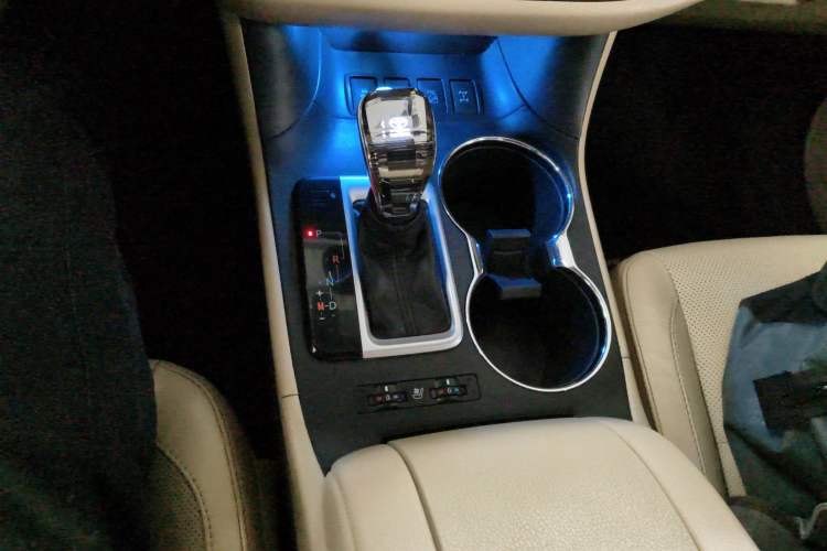 Used Toyota Highlander 2015 2.0T Four-Wheel Drive Ultimate Edition 7-Seater
