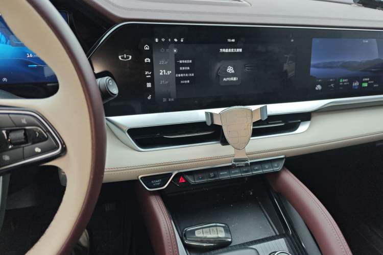 Used Geely Auto Monjaro L 2021 2.0TD DCT EVO Two-Wheel Drive Prestige Version Audio And AC Panel