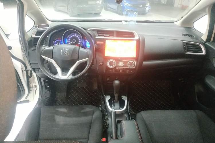 Used Honda Fit 2014 1.5L SE CVT Fashion Model
