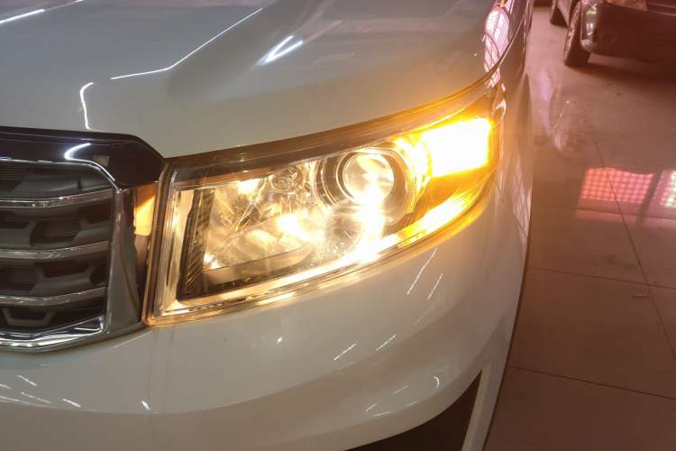 Used CHANGAN OSHAN X70A 2018 1.5L Manual Standard Edition