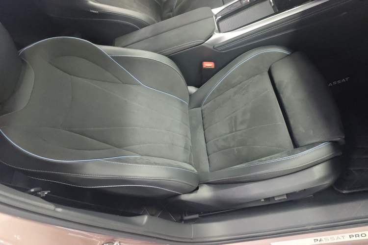 Used Volkswagen Passat 2025 Pro 380TSI Starry Dragon Luxury Edition