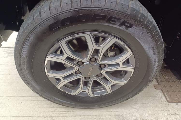 Used BAIC Off-Road BJ40 2023 2.0T Automatic Four-Wheel Drive Urban Hunter Edition Chivalrous Type Exterior 4