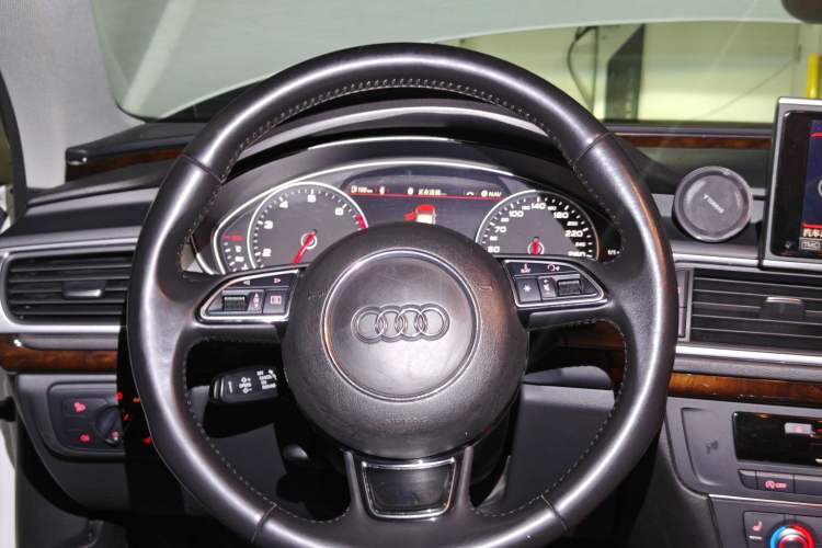 Used Audi A7 2013 50 TFSI quattro Comfort trim Steering Wheel
