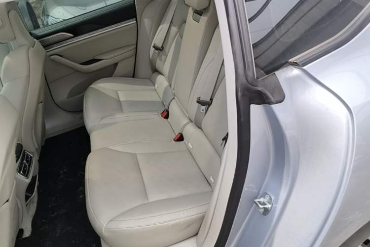 Used NETA S 2022 Extended-Range Version 1160 km Range Rear-Wheel Drive Mid-Grade
