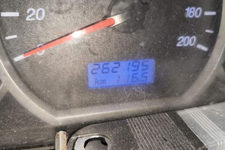 Used Wuling Hongguang 2010 1.2L Standard Version China IV Odometer Close Up