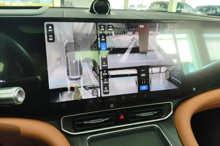 Used Hima AITO M9 2024 All-Electric Ultra Version 100 kWh 6-Seater Model Audio And AC Panel