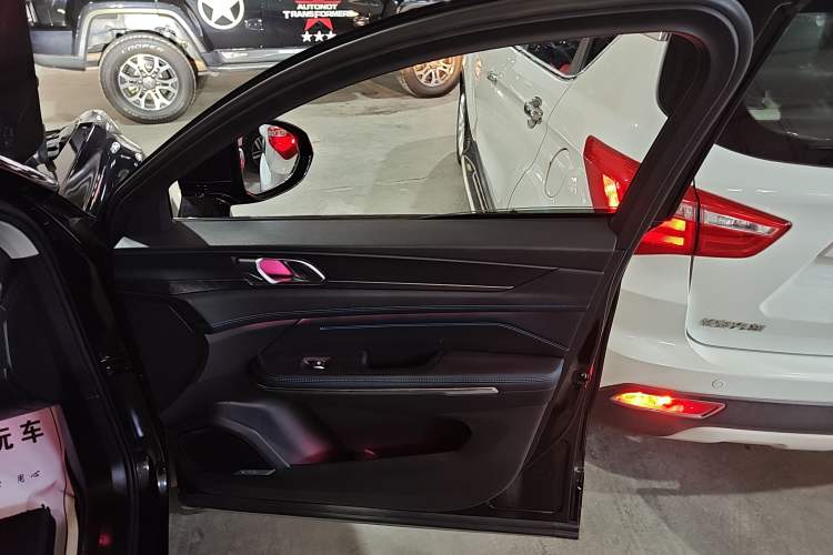 Used Lynk & Co 05 2022 2.0T Two-Wheel Drive Shine Halo