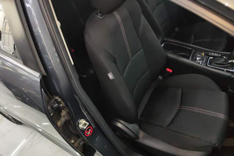 Used Mazda Mazda 3 Axela 2017 Sedan 1.5L Automatic Luxury Model Emission Standard China V