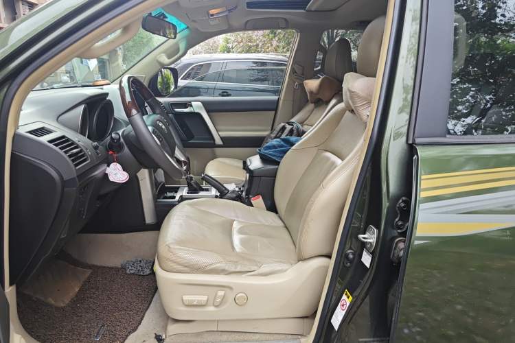 Used Toyota Prado 2010 4.0L Automatic TX-L Left Front Seat