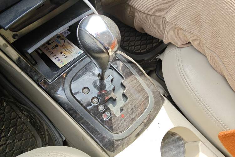 Used Haima Fumei 2012 Sedan 1.6L Automatic Flagship Edition Gear Lever