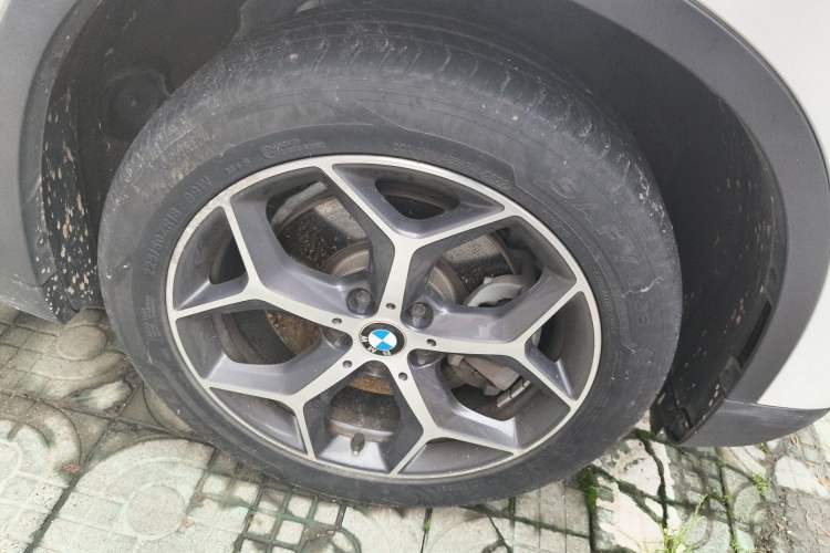 Used BMW X1 2019 xDrive20Li Luxury Model Right Front Wheel Hub