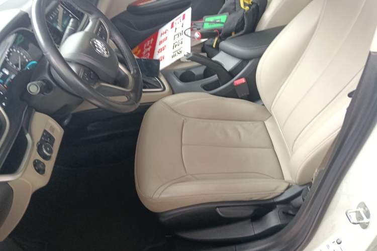 Used Buick GT 2019 15T Dual-Clutch Connected Elite Model China VI Left Front Seat
