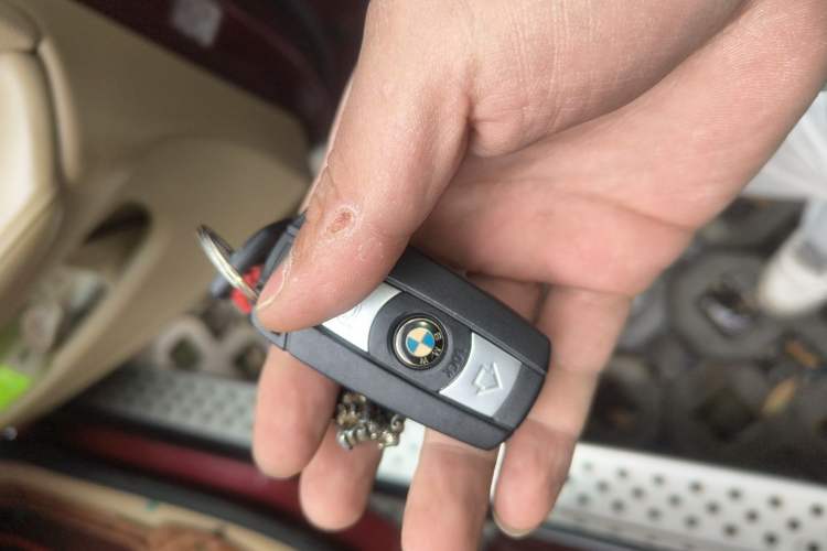 Used BMW X5 2011 xDrive35i Leading Model Vehicle Key