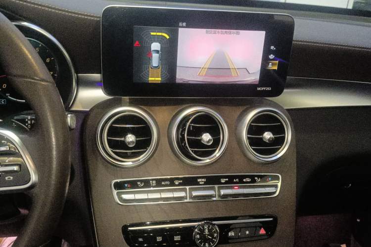 Used Mercedes-Benz GLC 2021 GLC 260 L 4MATIC Luxury Model
