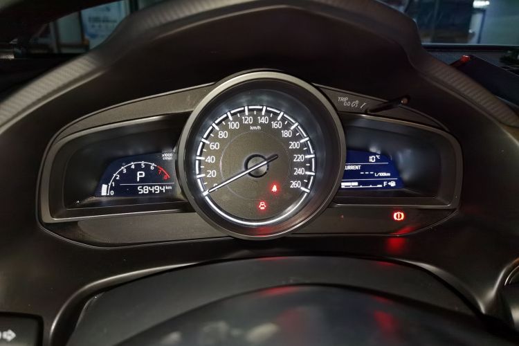 Used Mazda Mazda 3 Axela 2017 Sedan 1.5L Automatic Comfort Model China VI Standard