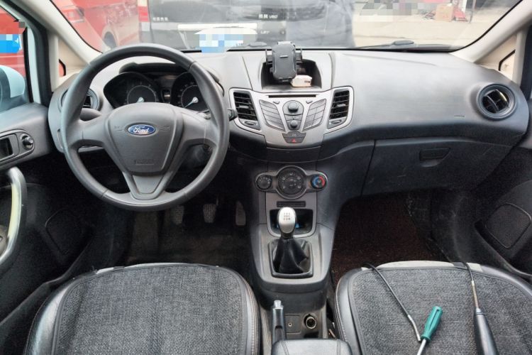 Used Ford Fiesta 2013 Sedan 1.5L Manual Fashion Edition
