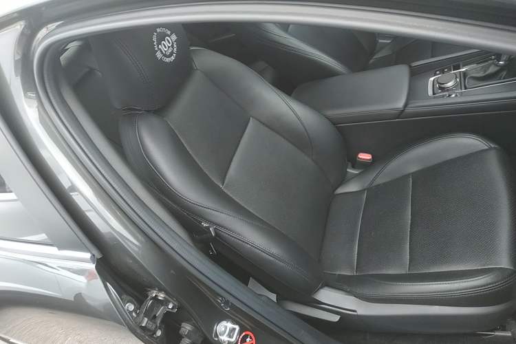 Used Mazda 3 Axela 2020 1.5L Automatic ZhiMei Edition Right Front Seat