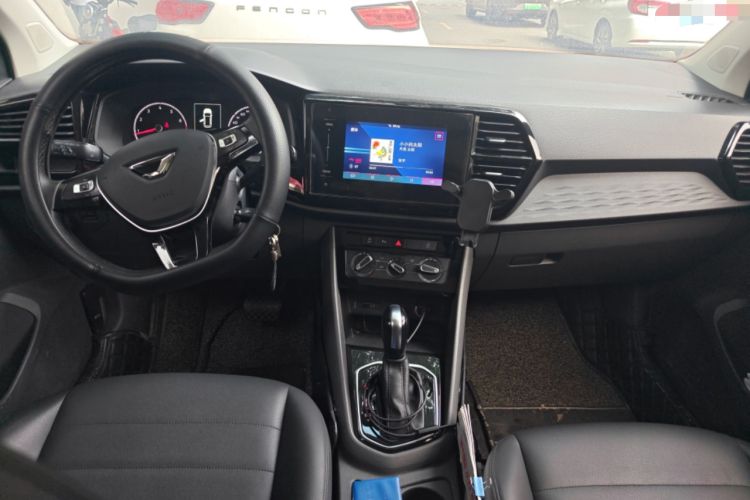 Used Jetta VS7 2020 1.4T Automatic Entry-Level Trim Center Console