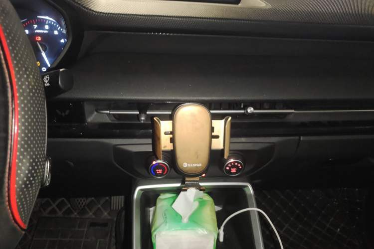 Used Wuling Alvez 2022 1.5L Manual Free-Style Model