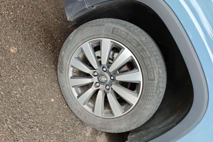 Used Roewe RX8 2018 30T Smart Connectivity Two-Wheel Drive Flagship Edition