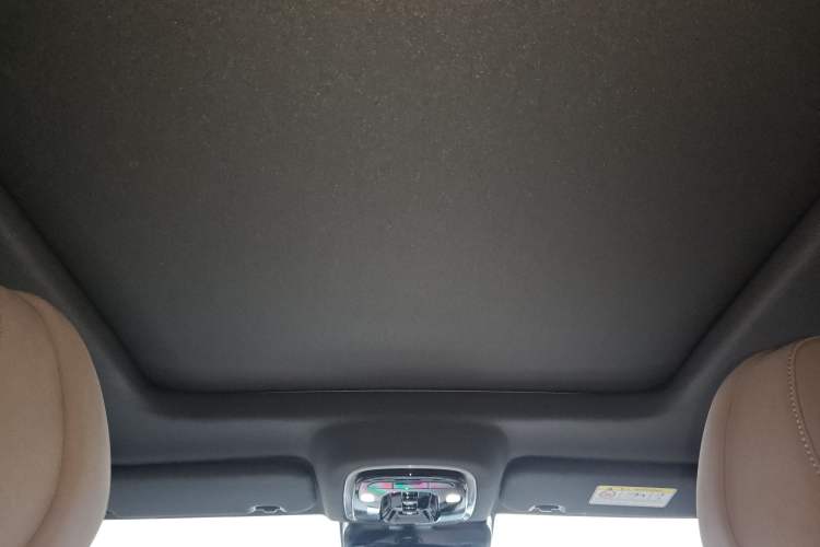 Used Chery Tiggo 8 PLUS C-DM 2025 1.5T 116 km Prestige Version 5 Seats
