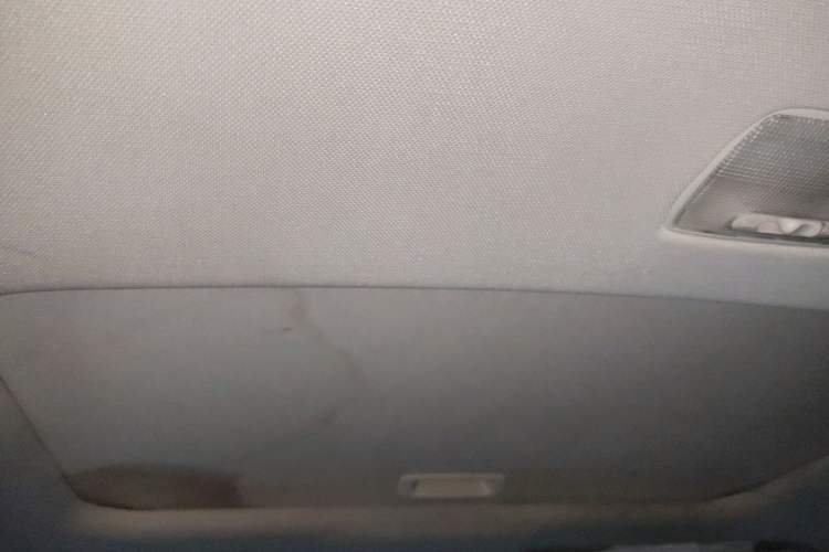 Used Honda CR-V 2012 2.4L four-wheel drive luxury version