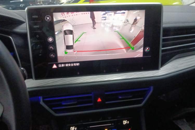 Used Volkswagen Sagitar 2023 200TSI DSG Excellence Edition Audio And AC Panel