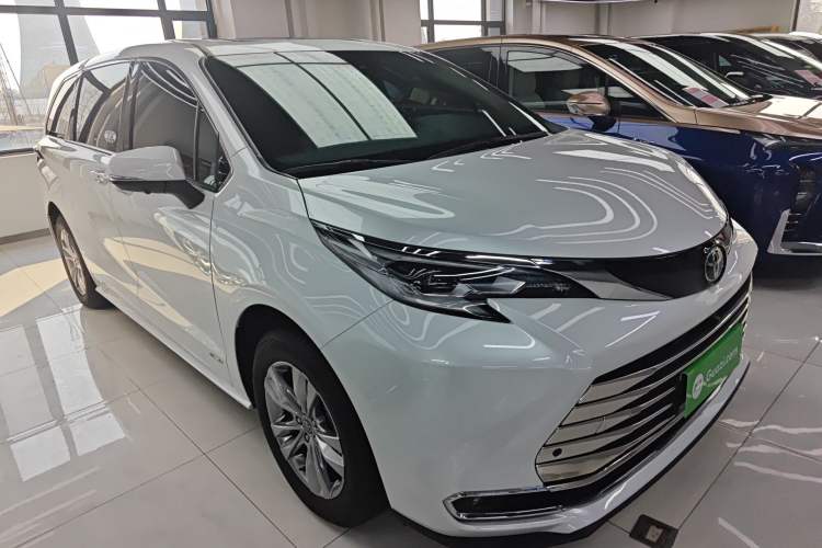 Used Toyota SIENNA 2024 2.5L Hybrid Comfort Edition Exterior 1