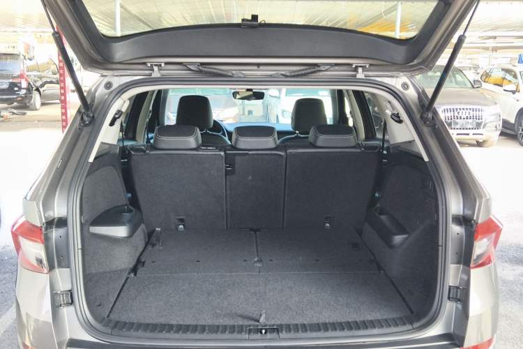 Used Skoda Kodiaq 2019 Facelifted TSI330 7-Seater Two-Wheel-Drive Luxury Enjoyment Edition China VI Standard